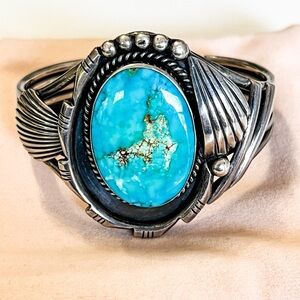 VTG Navajo artist Roy Vandever signed Turquoise set in silver cuff bracelet.